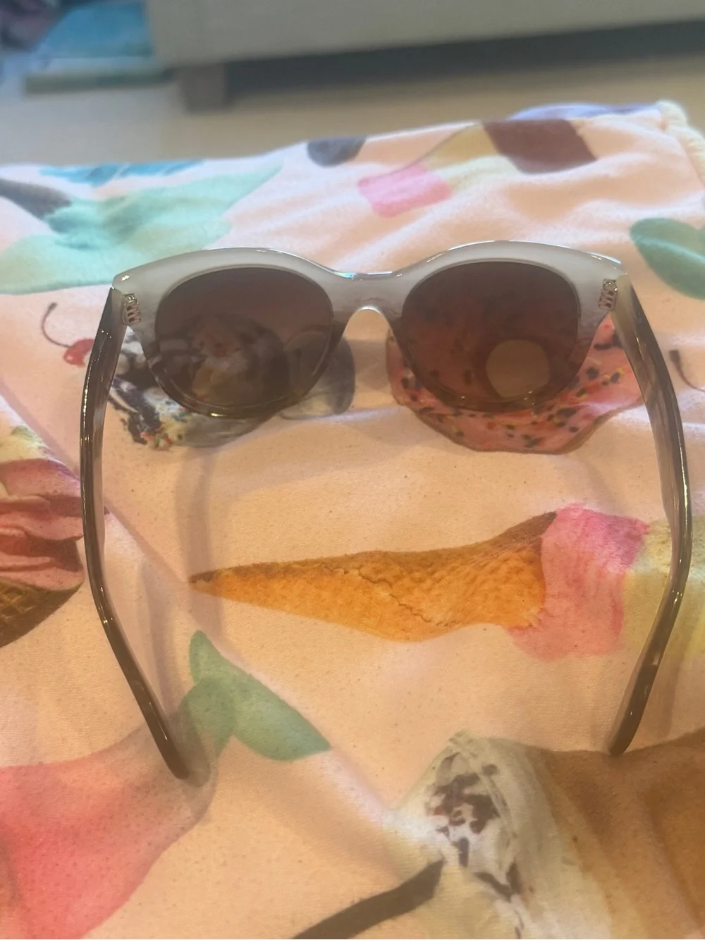 Oversized Round Gradient Sunglasses - Taupe Frame, Brown Lenses